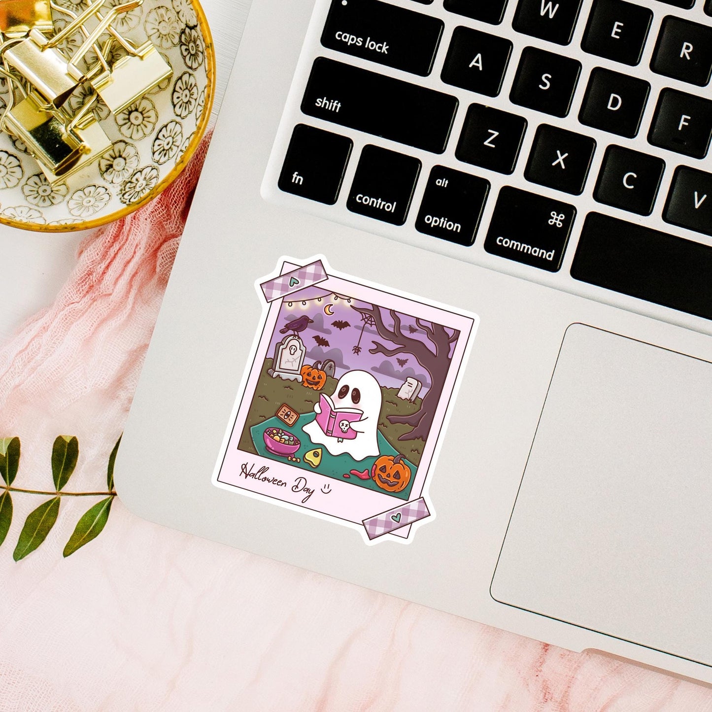 Halloween Day Sticker / Spooky October Decal / Autumn Witch Present / Fall Season Vibes / Cute Bookish Gift for Her / Ghostly Decor