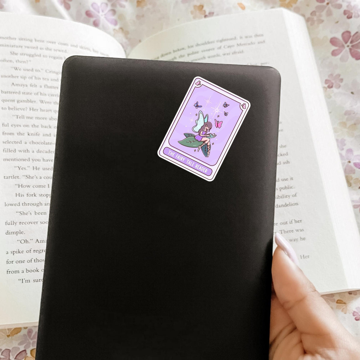 Fairy Tale Reader Tarot Card Sticker / Bookish Fantasy Gift / Book Lover / Magical Witchy Decal / Spooky Gift for Her / Dark Academia